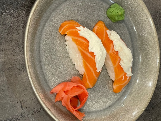 Photo du produit Sushi Saumon Cheese, non contractuelle