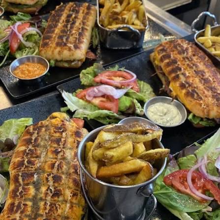 Photo de couverture de Le Factorich Lyon 8