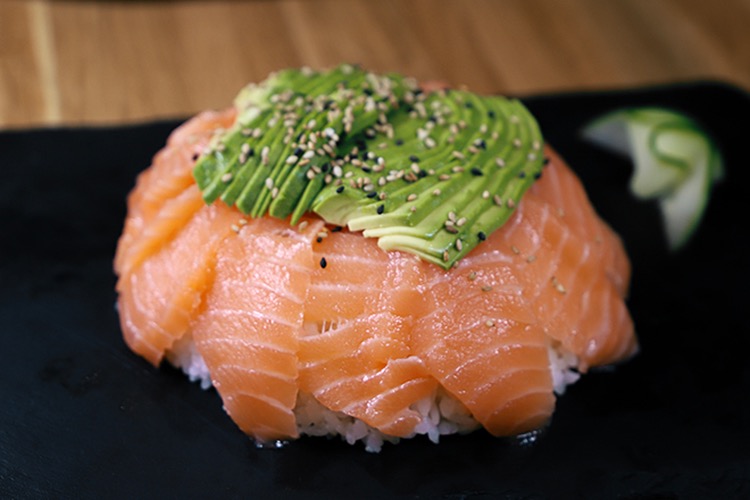 Photo du produit Chirashi Saumon Avocat, non contractuelle