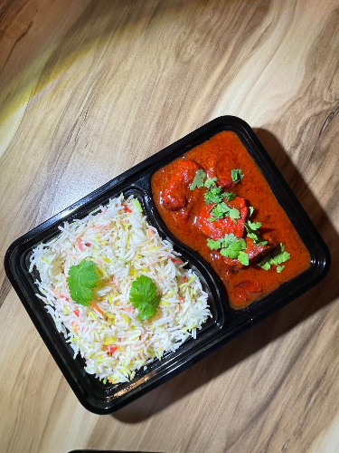 Photo du produit RIZ + POULET ÉPICÉ (POULET TIKKA MASALA), non contractuelle