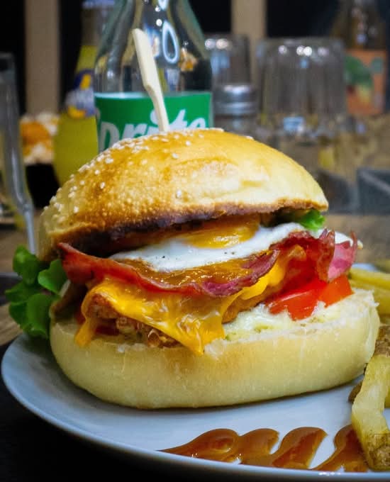 Photo du produit Los Pollos Burger Menu, non contractuelle