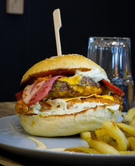 Photo du produit Le Monster Burger Menu, non contractuelle