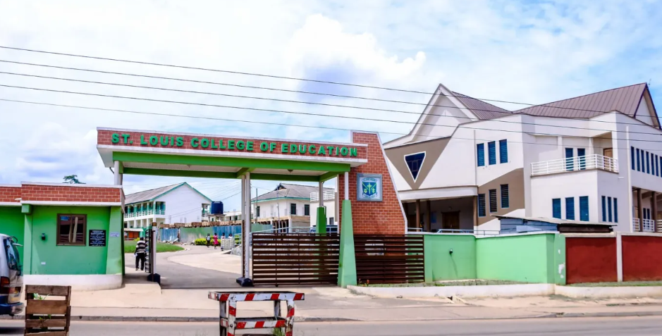 Campus of St. Louis College of Education