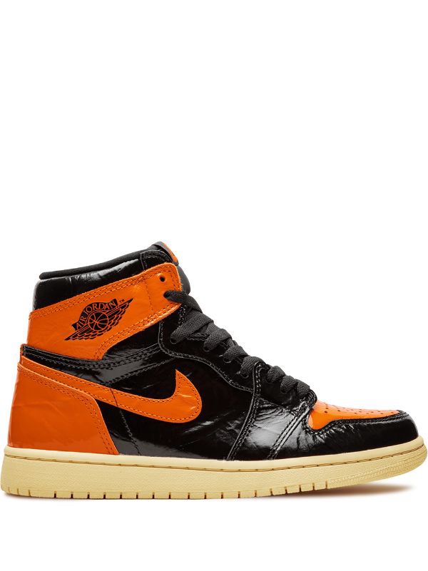 AIR JORDAN 1 NARANJA Y NEGRAS