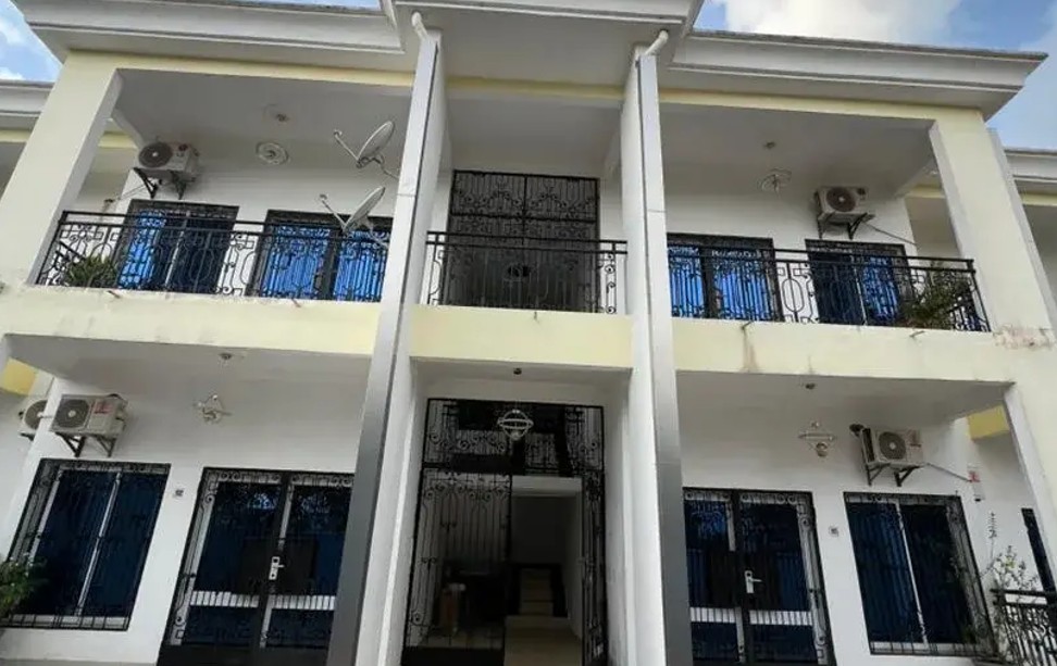 Two-bedroom apartment with pool Uniresa