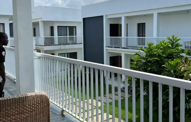 ROOMS WITH DIRECT SEA VIEW Uniresa