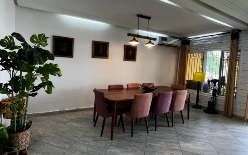 5-Bedroom Beachfront Villas Uniresa