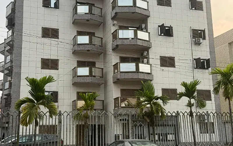 THE HOUSETHENTIC Uniresa