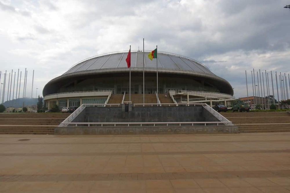 Paposy Sports Complex Yaoundé uniresa