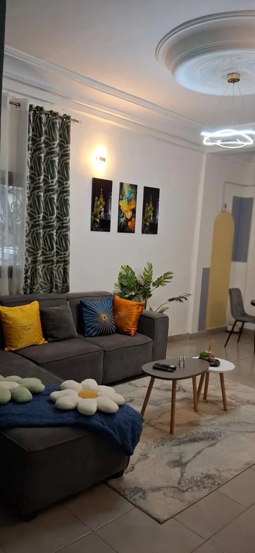 Hotels in Carrefour mama Louise, Douala