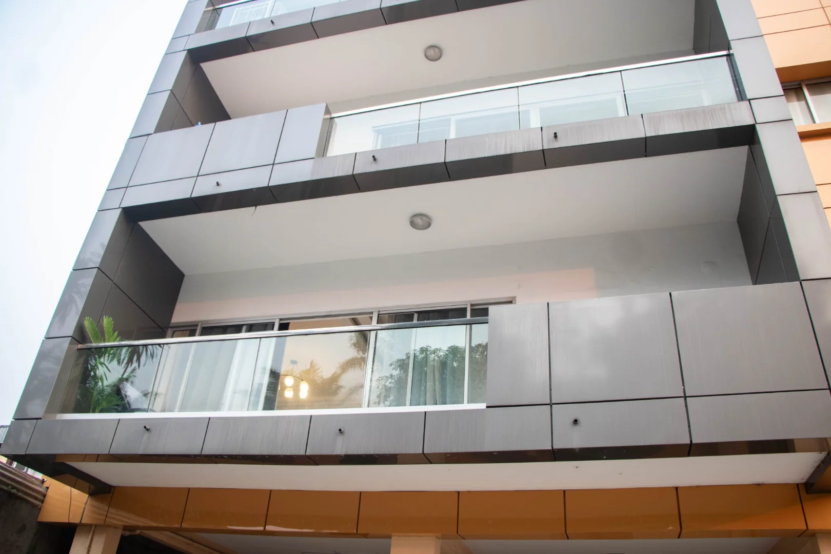 Hotels in Nouvelle Route Bessengue, Douala
