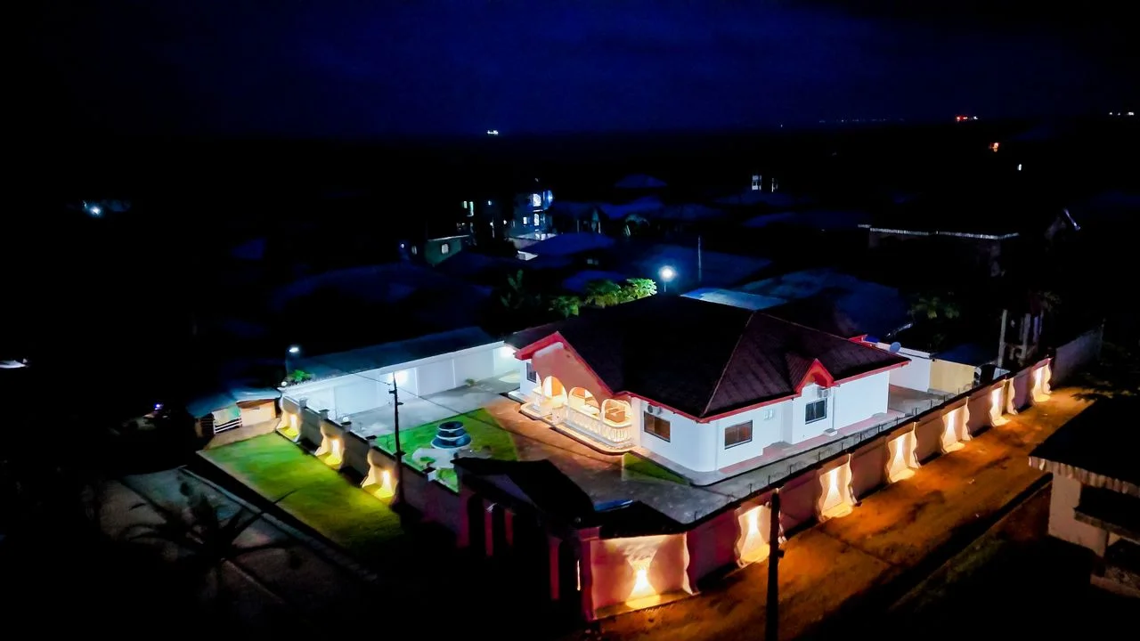 Hotels in wovia, Limbe