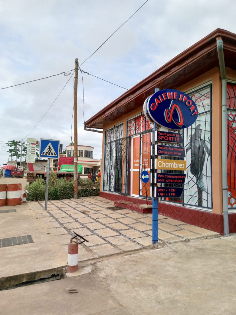 Hôtels à Bossigui, kribi