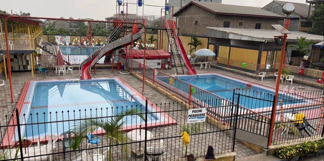 GUIM’S SQUARE COMPLEXE HOTELIER
