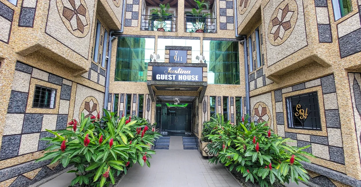 HOTEL JUSTINA GUEST HOUSE