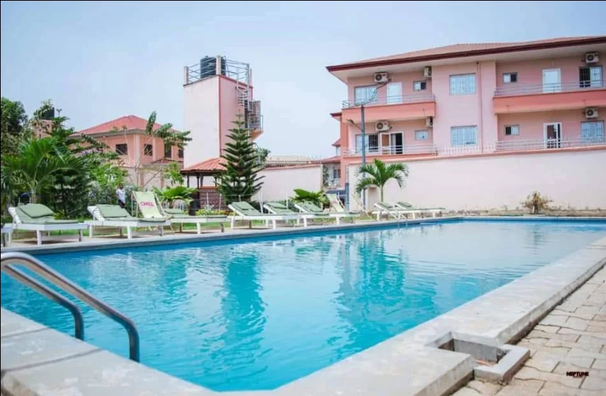 Hôtels à simbock, Yaoundé