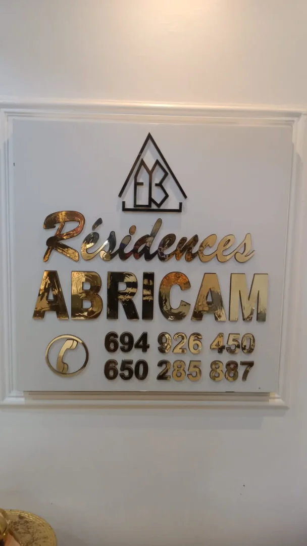 Hotels in rue des palmiers, Douala