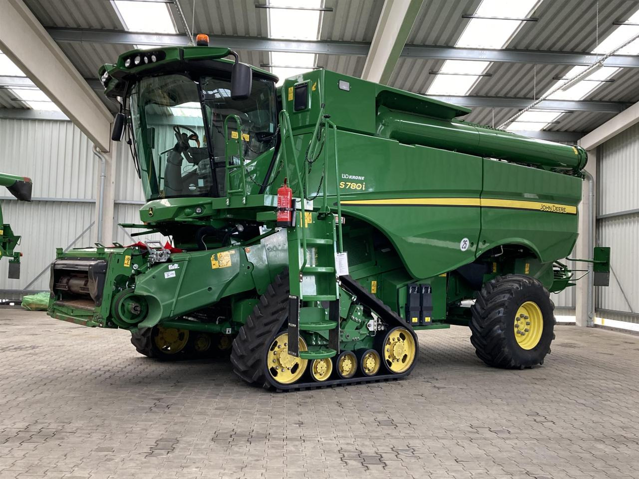 Moissonneuse-batteuse John Deere S780