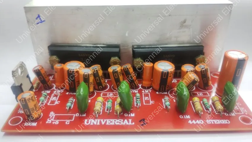 UNIVERSAL LA4440 RED DLX 1