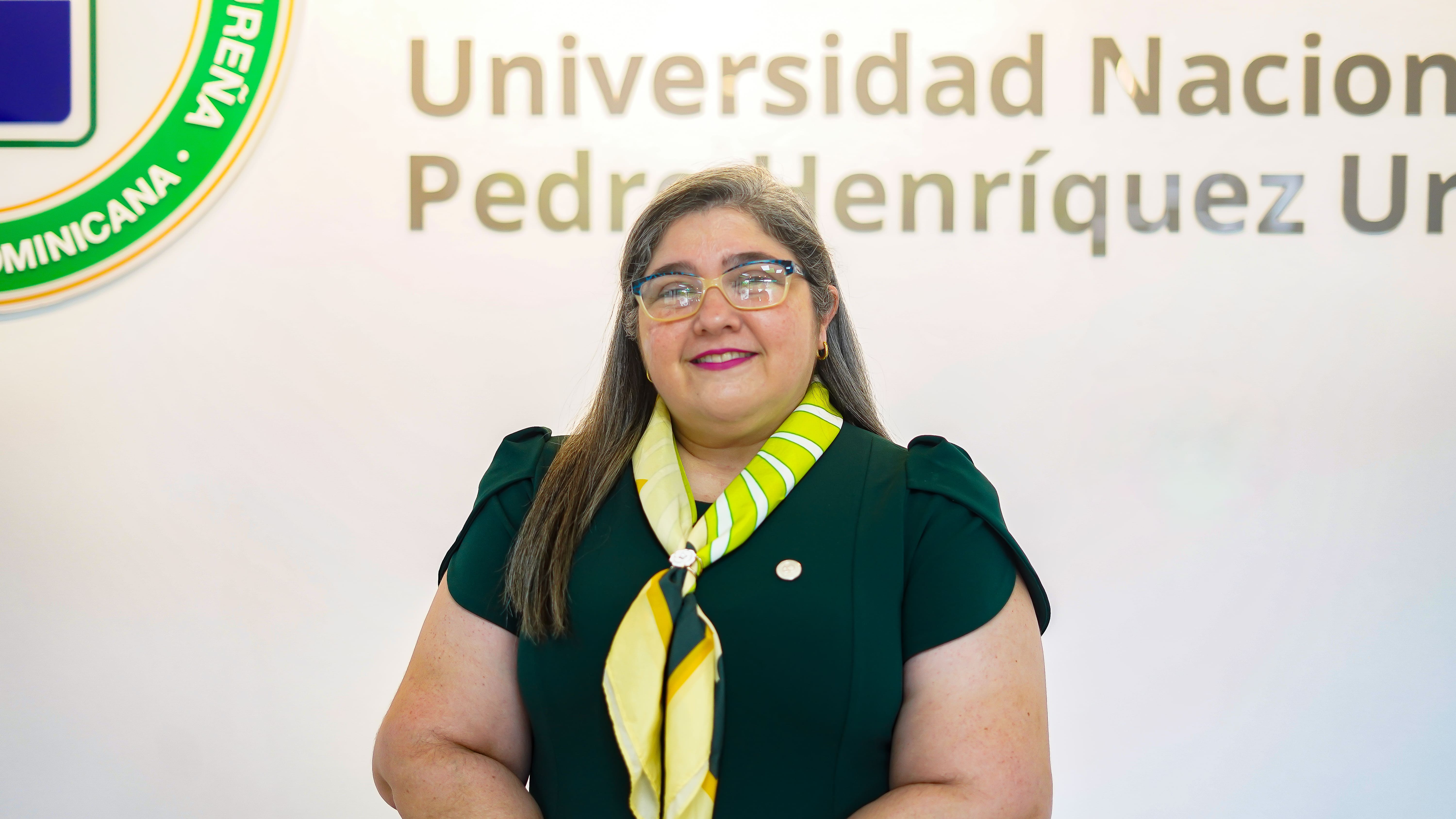 Licda. Claudia Acra Despradel