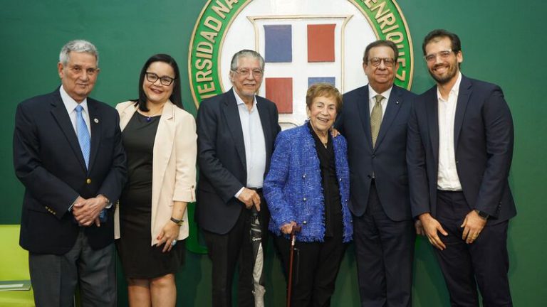 UNPHU Realizá con Éxito su 8va Cátedra Magistral Dra. Jacqueline Malagón con la Participación del Dr. José Joaquín Puello.