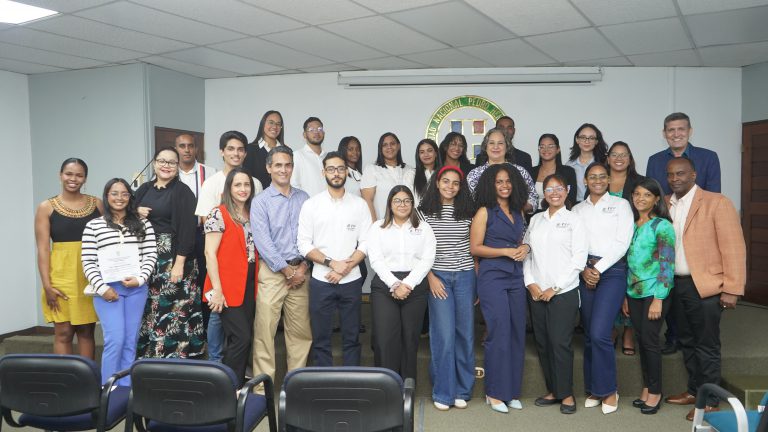 La UNPHU Cierra con Éxito el 8vo. Seminario de Investigación e Intervención Psicológica (SIIPSI)