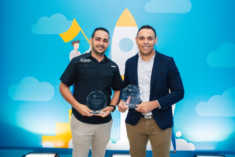 Egresados ​​de la UNPHU reciben premios Impúlsate Popular por sus emprendimientos