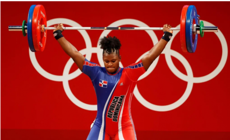 Estudiante de la UNPHU, Crismery Santana, se destaca en los Juegos Olímpicos París 2024