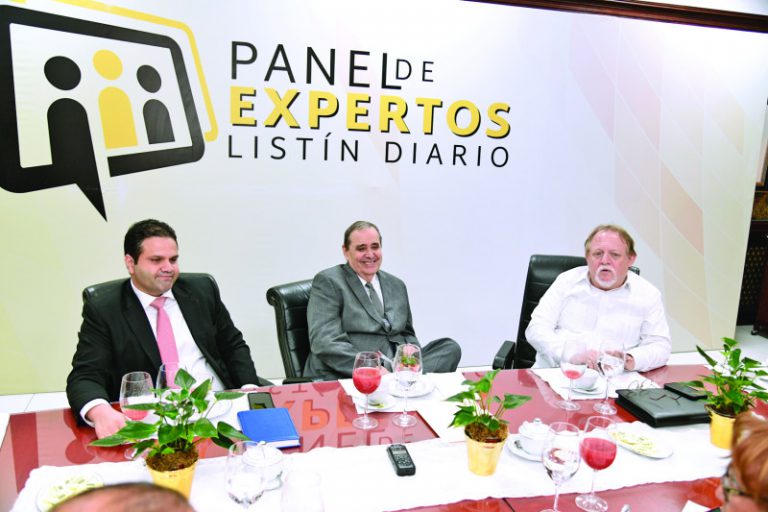 Dr. Conde plantea estrategia de desarrollo económico sobre reforma fiscal en encuentro con el Listín Diario