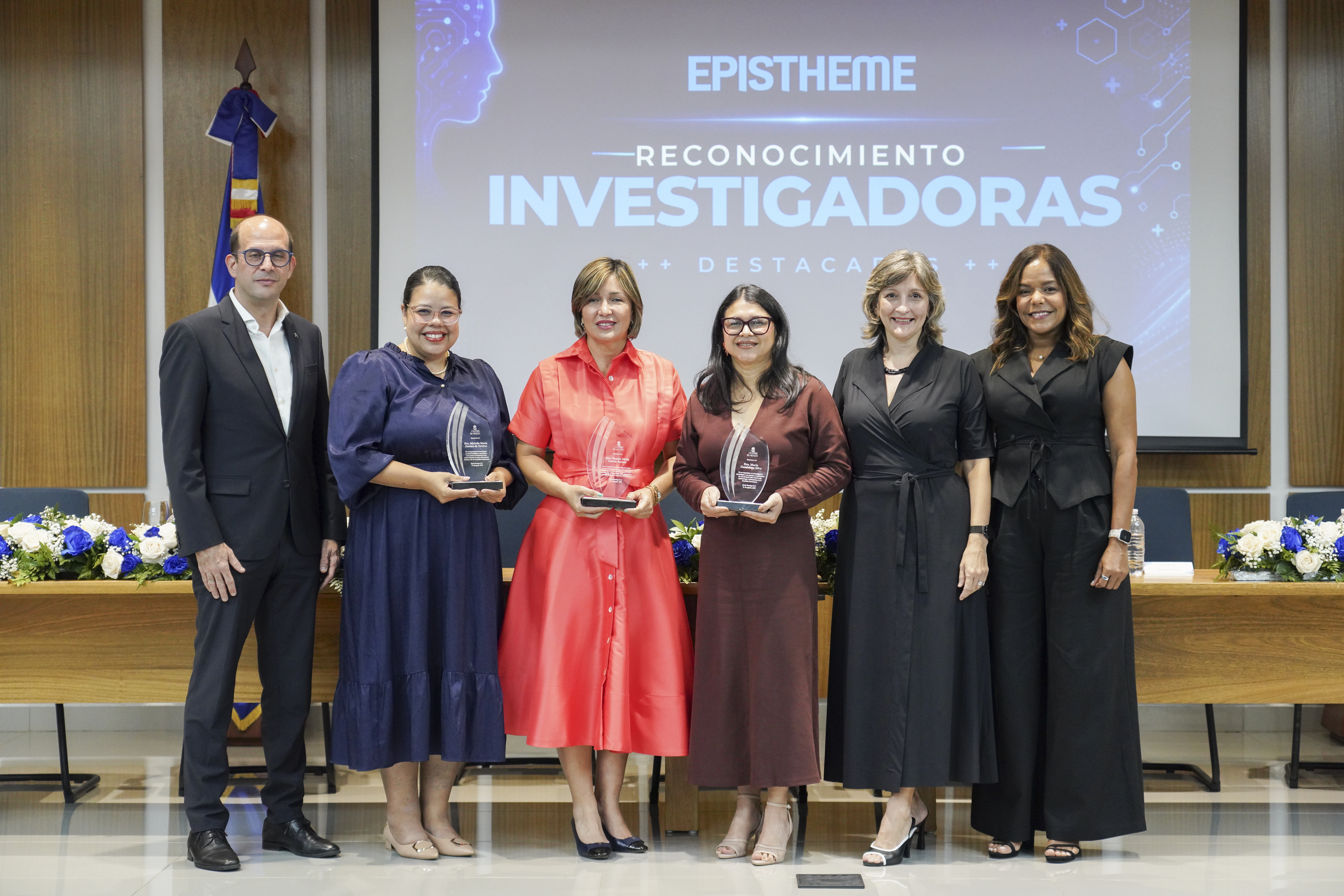 Investigadoras de la UNPHU son reconocidas por su trayectoria y aportes a la investigación científica