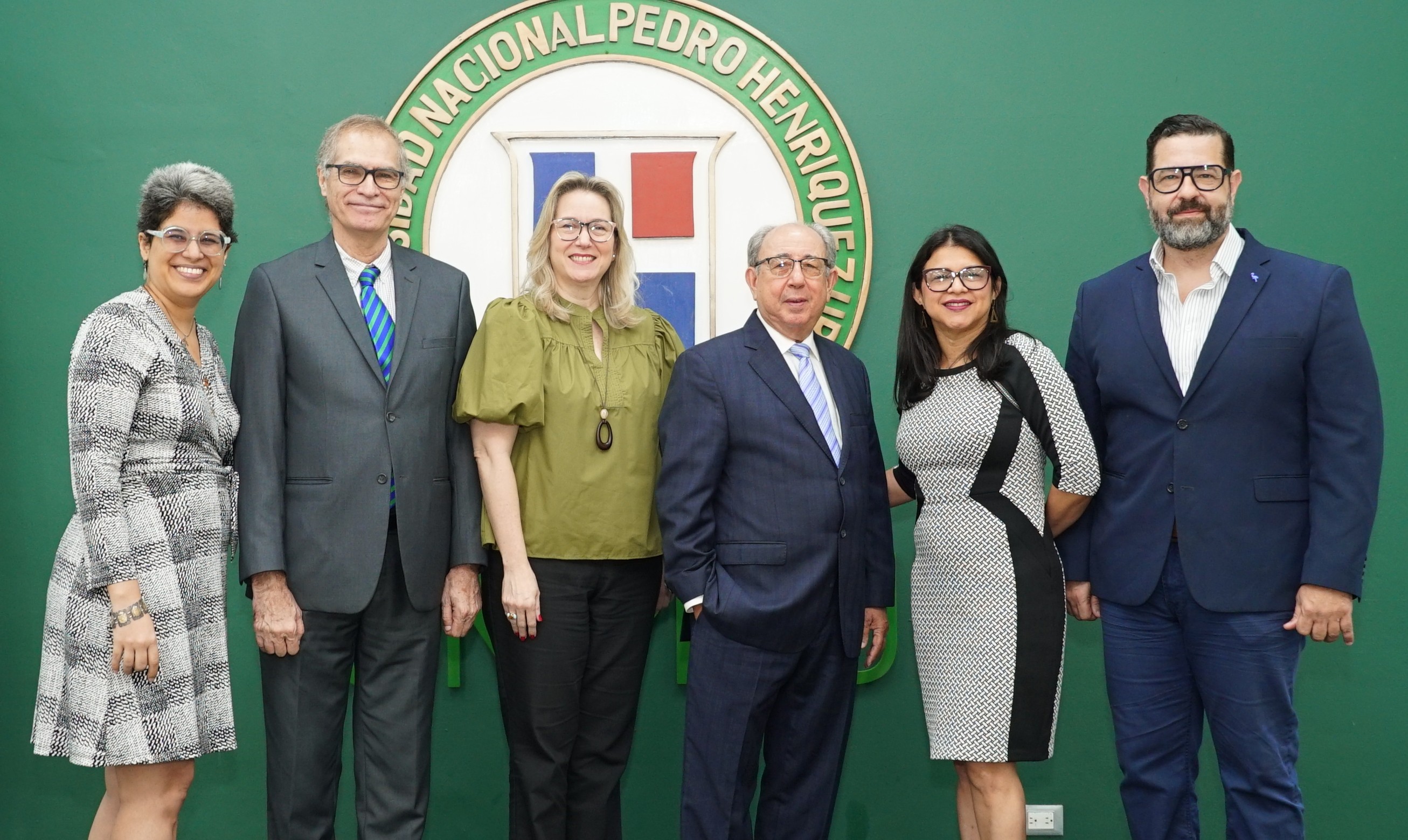 Escuela de Medicina aborda los desafíos del neurotrauma en su IV Jornada de Investigación Científica