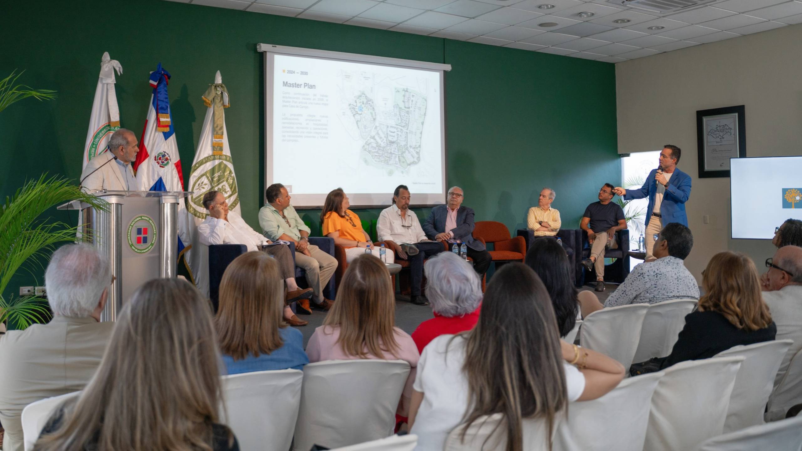 Arquitectos dominicanos analizan 30 años de evolución y desafíos de la arquitectura nacional