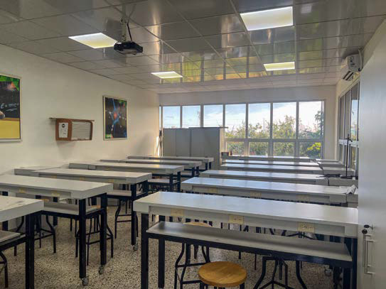 Lab. de Física I, II, III – 301, 302, 303