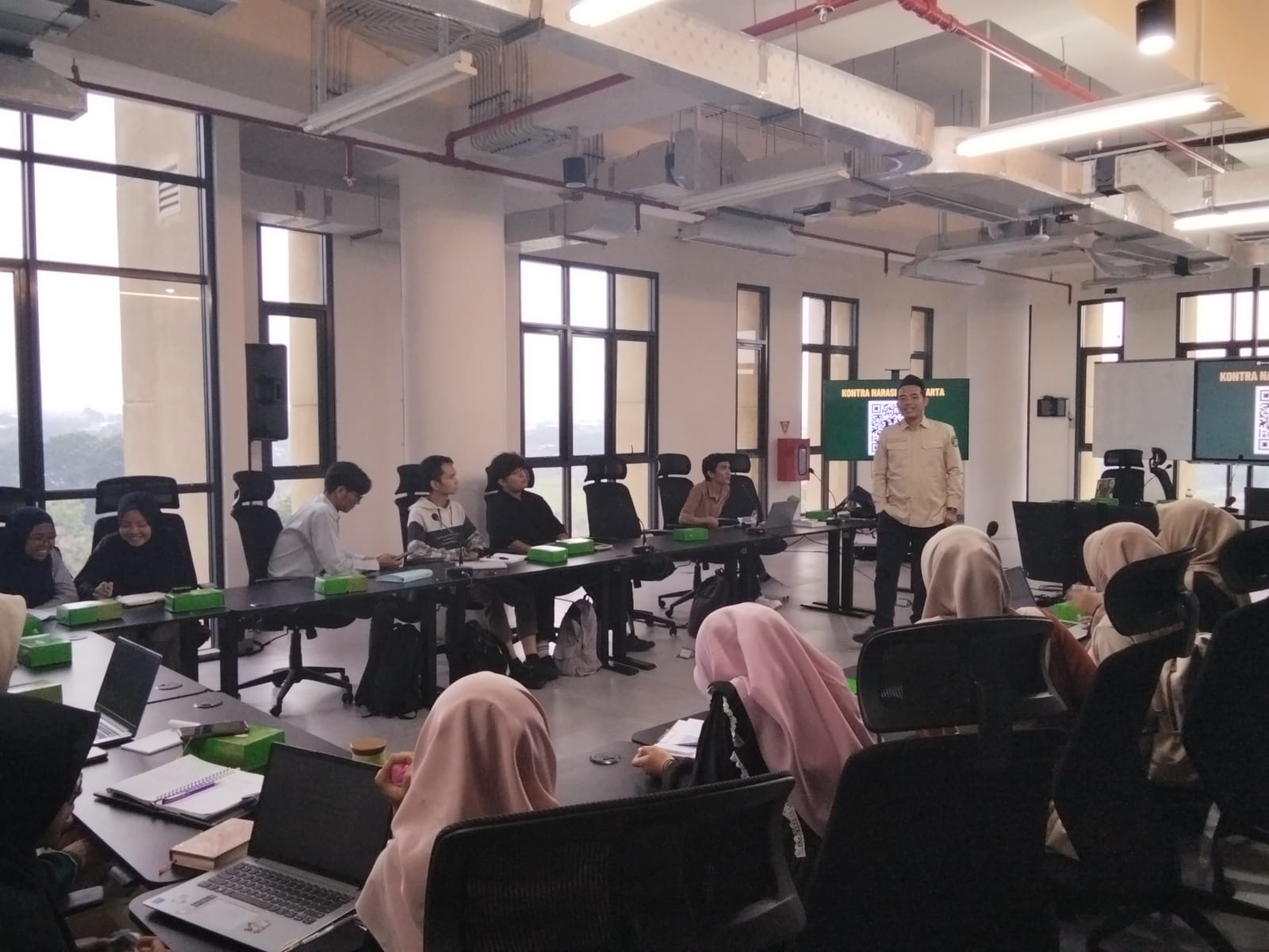 FIP UNU Jogja and Densus 88 Collaborate to Prevent Radicalism Through Digital Literacy