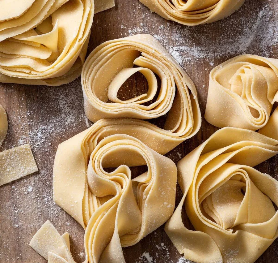 Pasta artigianale all‘ uovo - Pasta Lucerna