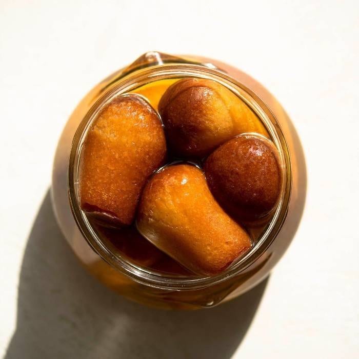 Babà al Rum Artigianale - Pasticceria Ferrante di Napoli