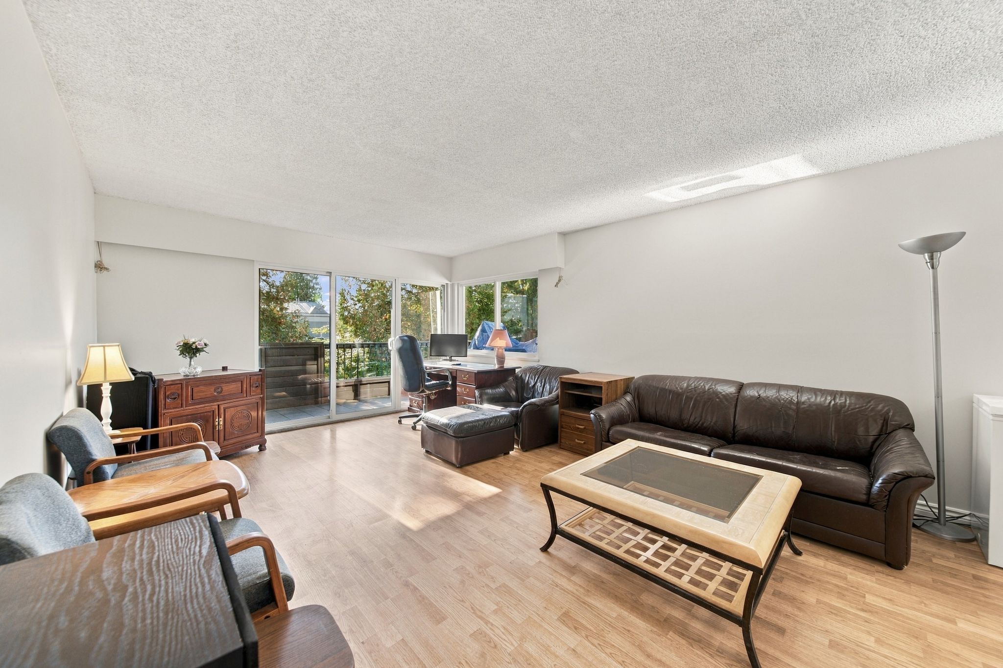 13530_Hilton_Road_Surrey_02532