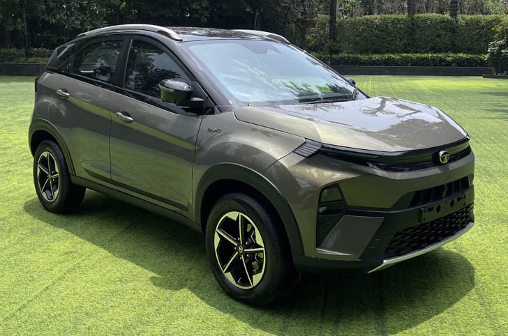 tata nexon camo edition tata nexon camo edition