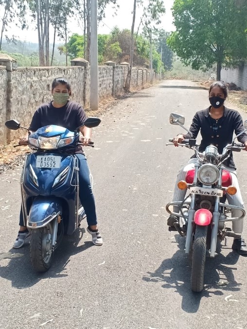 Anu two wheeler training classes in Arekere