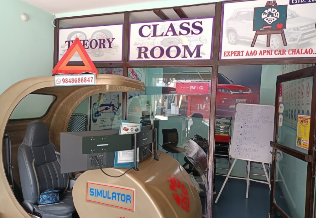 Expert motor driving school in Kothapet
