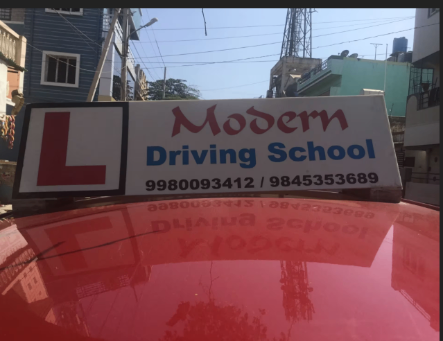 Modern Driving Schools in Mandi Mohalla
