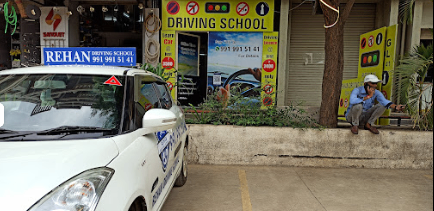 REHAN MOTOR DRIVING SCHOOL (p&d point) in Kondhwa