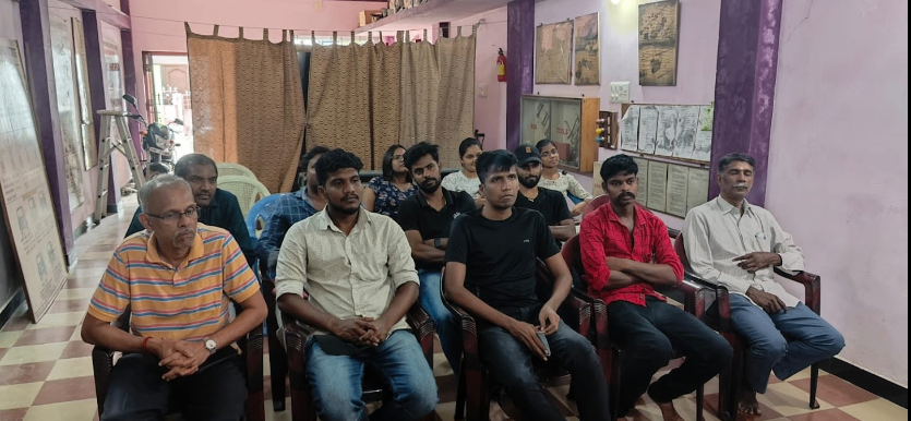 SRI VEERAKUMAR DRIVING SCHOOL in Chinniyampalayam