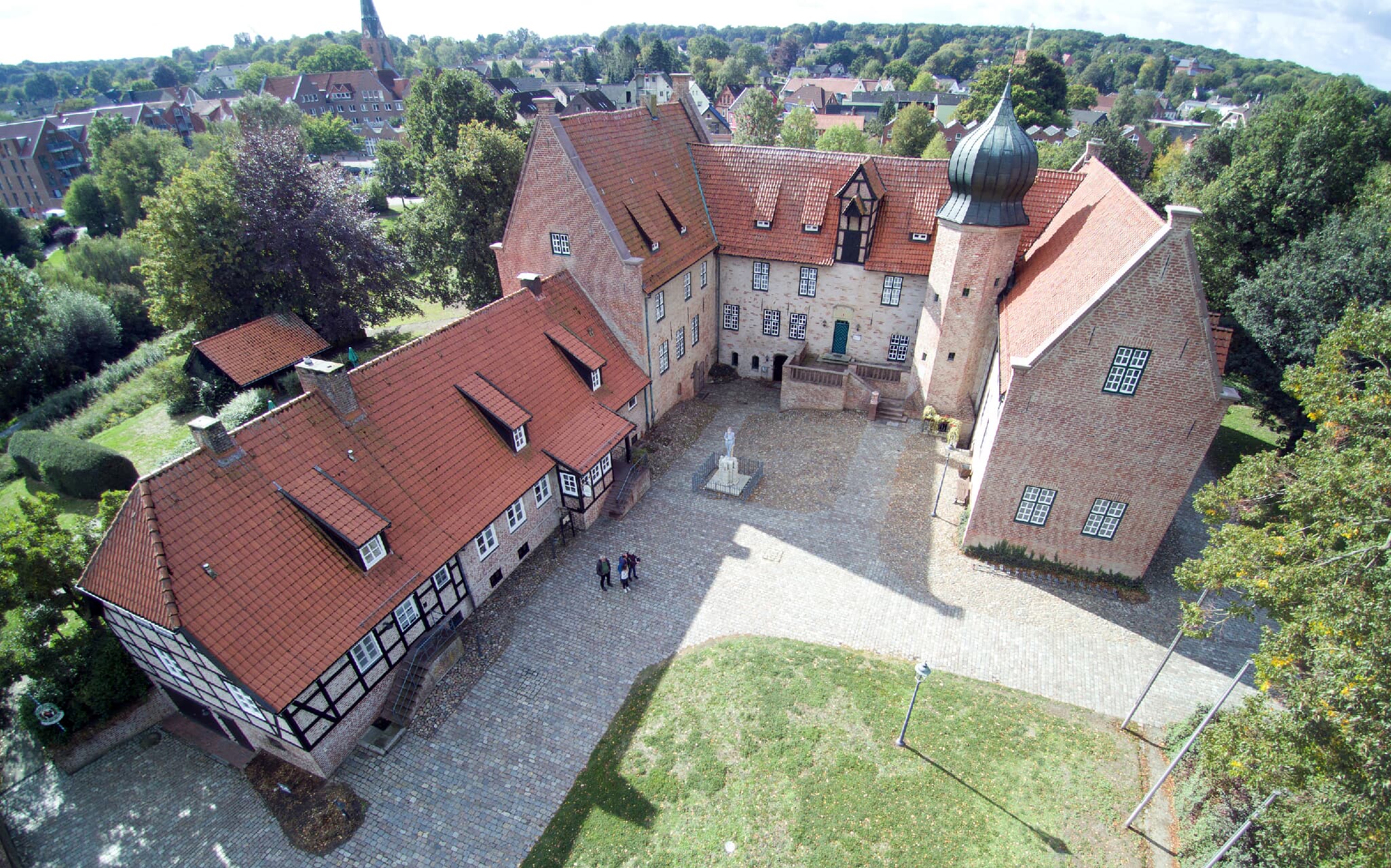 Magische Zeitreise durch die historische Burg Bederkesa