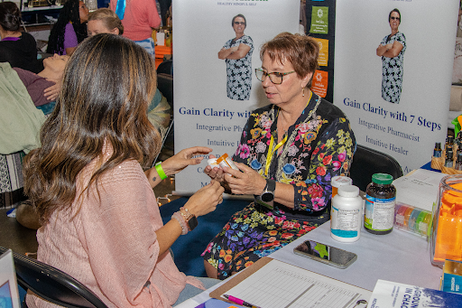 Dr. Lisa Nezneski: Visionary Leader in  Integrative Medicine through Shamanic Healing and Mindfulness Practices