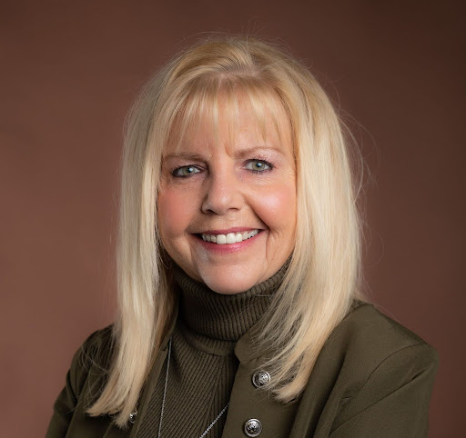 Karen Komondor: Transforming Healthcare Communication, One Connection at a Time