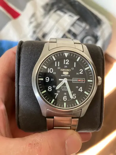 Seiko 5 Sports