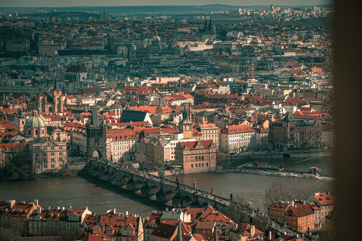 В Праге растут цены на аренду жилья — на одну квартиру могут претендовать до 48 человек