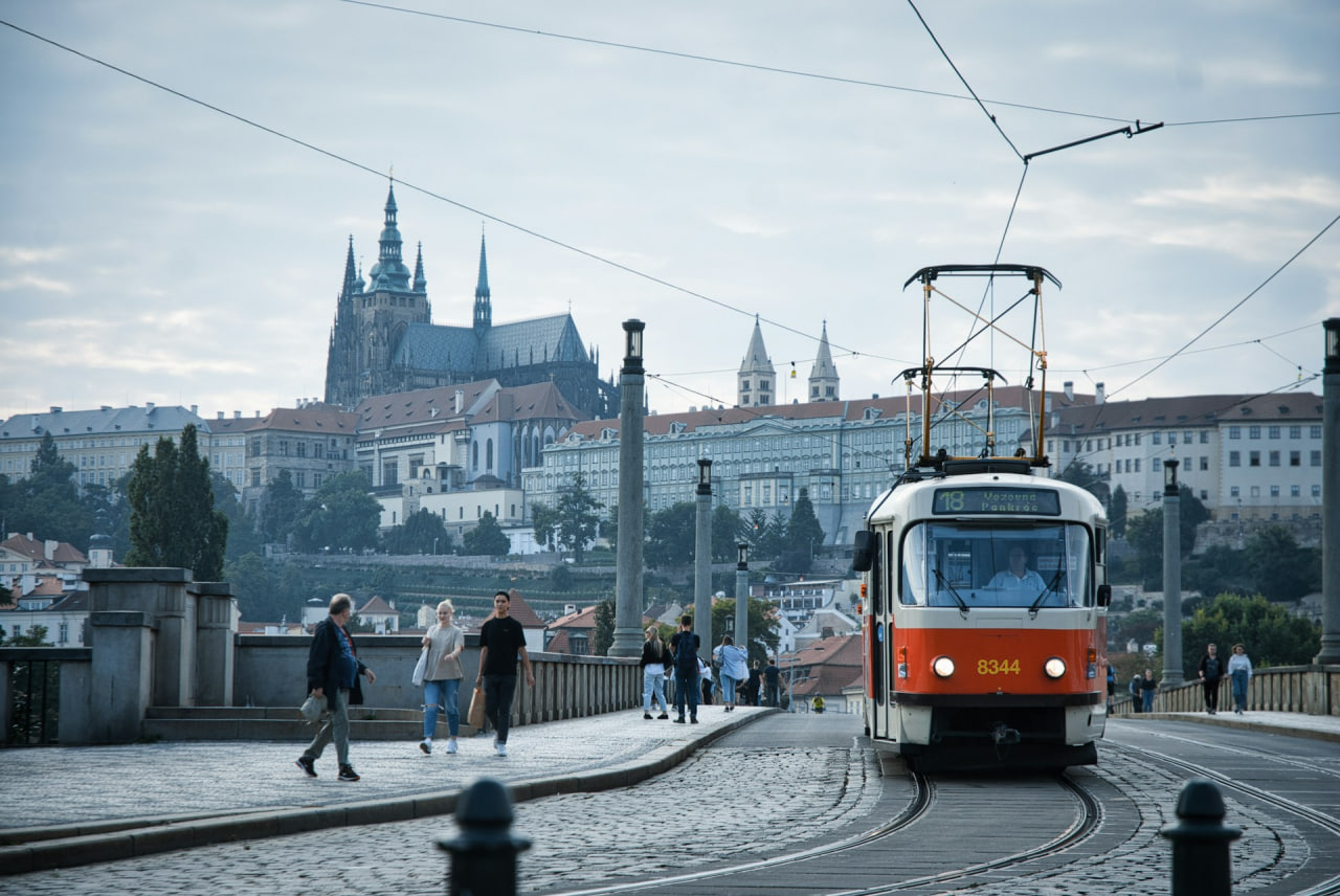 Опрос: как оценивают работу общественного транспорта жители Праги