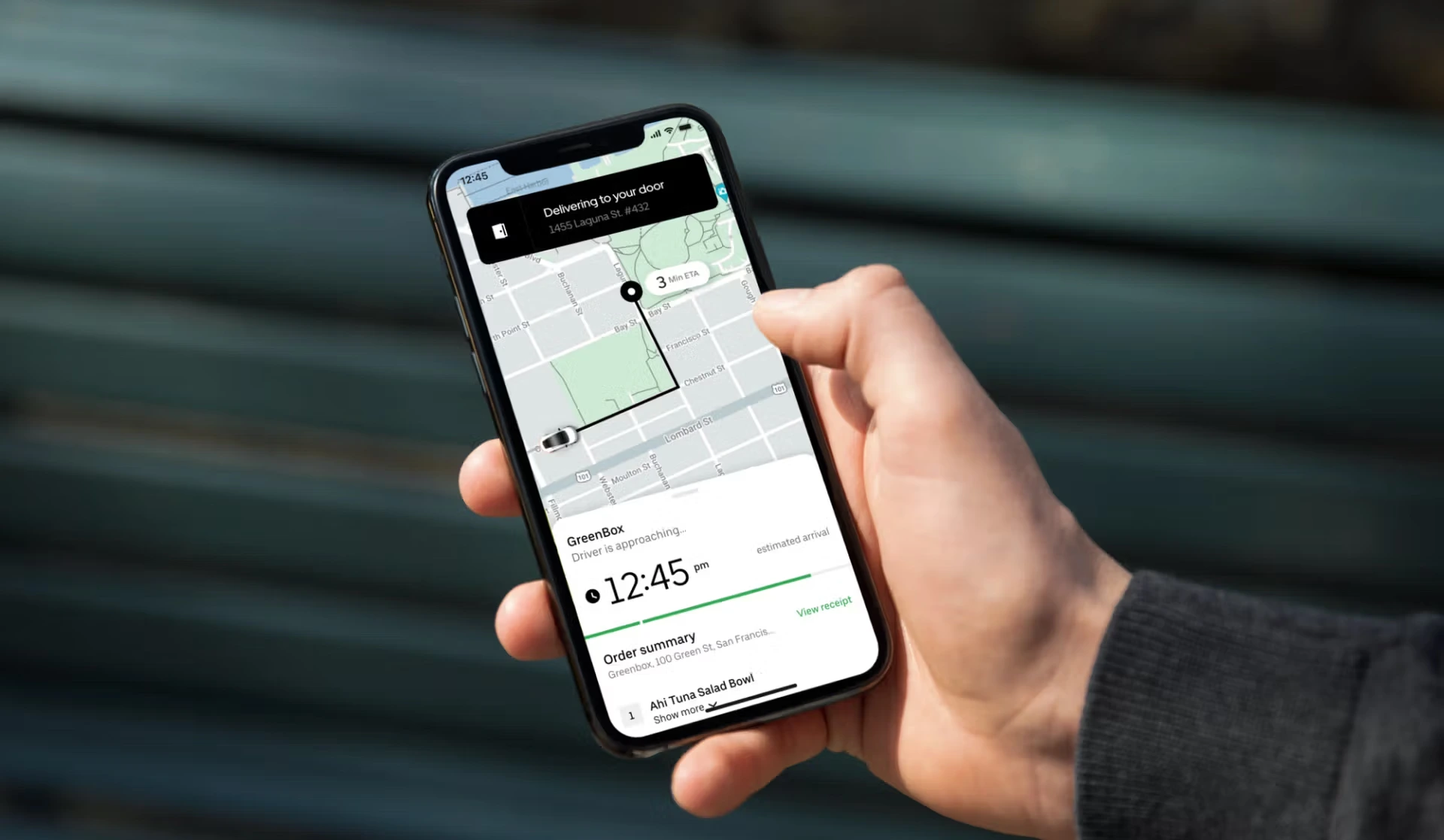 Uber в Чехии запускает курьерскую службу для доставки посылок по городу